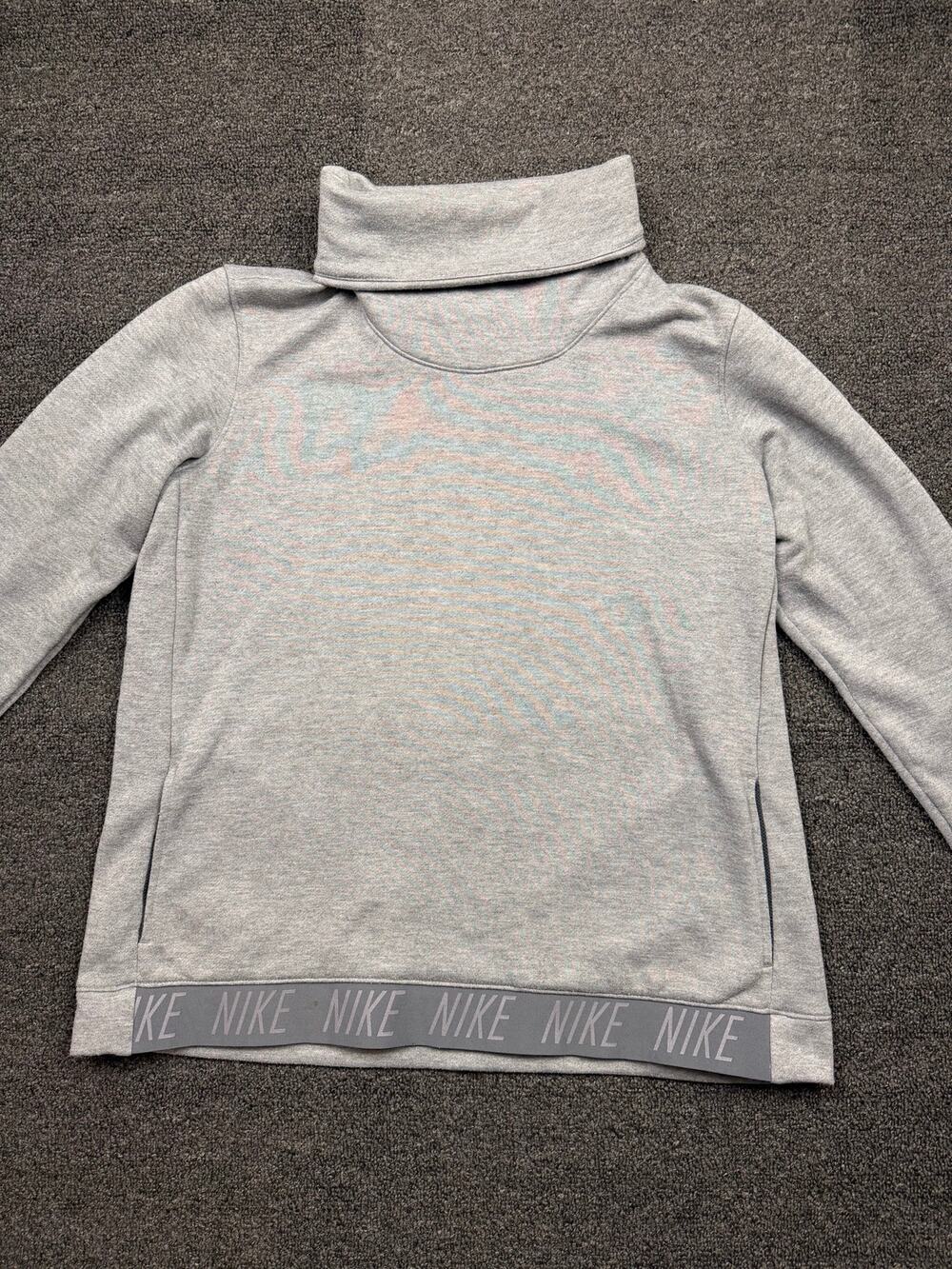 Nike Dri-FIT Women's M Gray Cowl Neck Pullover Sweatshirt